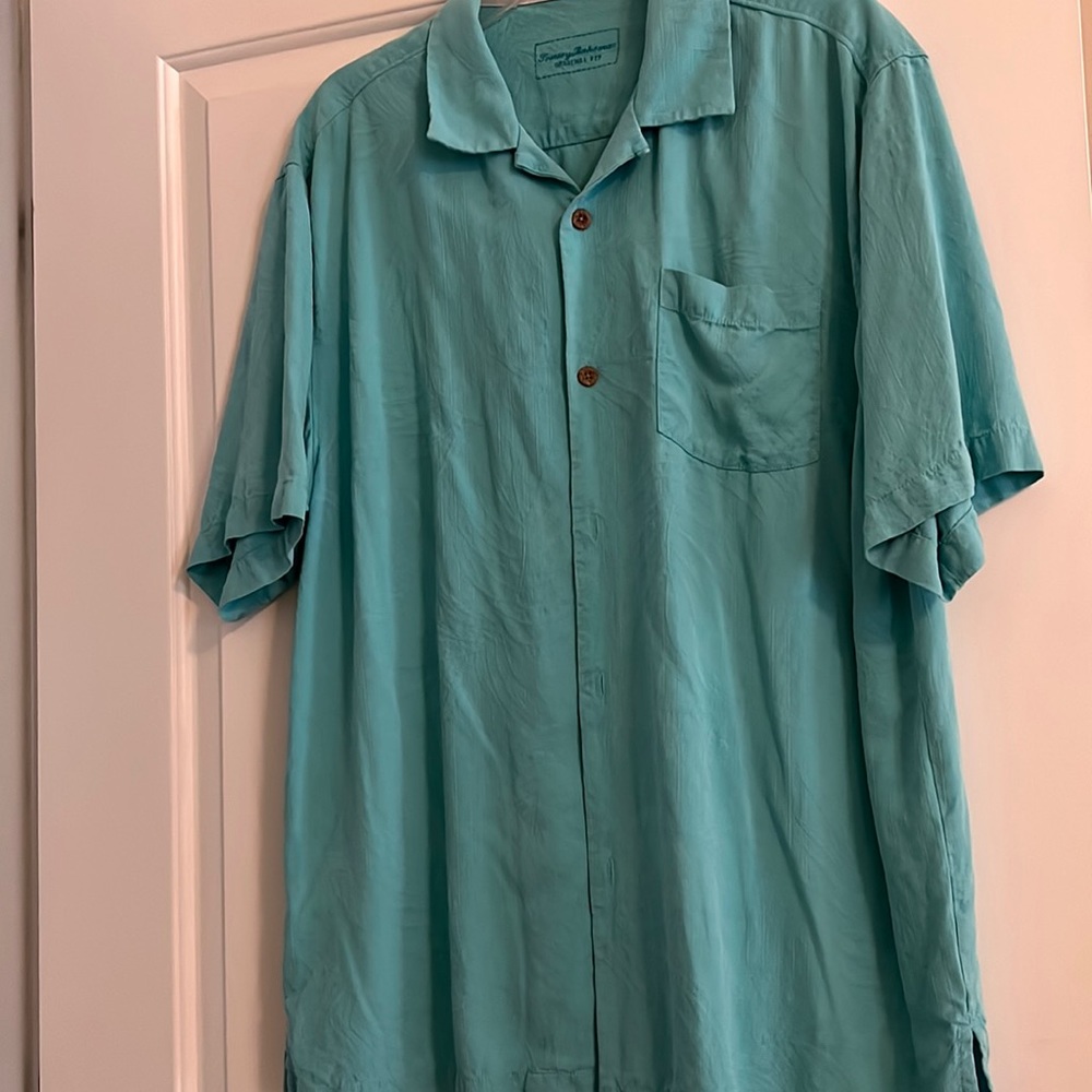 Tommy Bahama original fit button down shirt